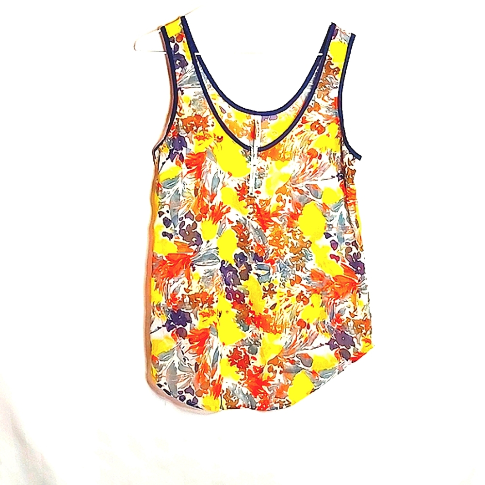 PURE & SIMPLE SUMMER TOP!